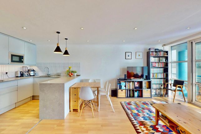Flat for sale in Rotherhithe Street, Rotherhithe, London