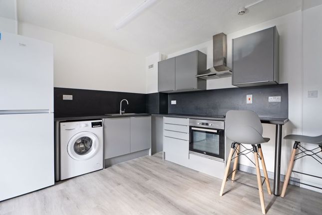 Flat 86 Phoenix Court, Rockingham Street, Sheffield photo 3