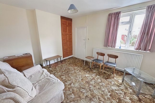 53, Greenmoor Road, Nuneaton photo 3