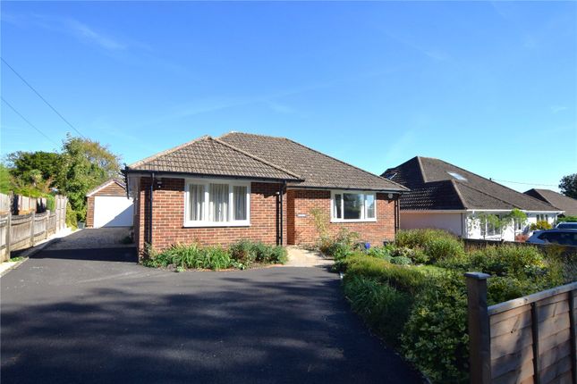 3-bed bungalow on Darvill Road, Alresford, £2,250/mo
