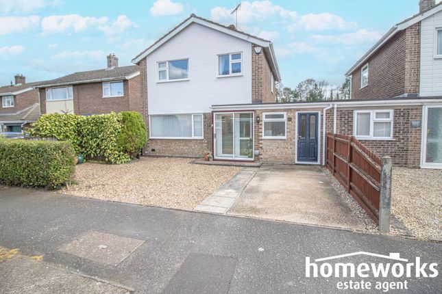 11, South Green Gardens, Dereham photo 2