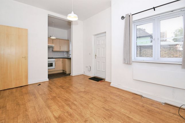 Flat 4, Angel View, Little Whyte, Huntingdon photo 2