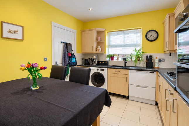 1, Bradbury Gardens, Nottingham photo 4