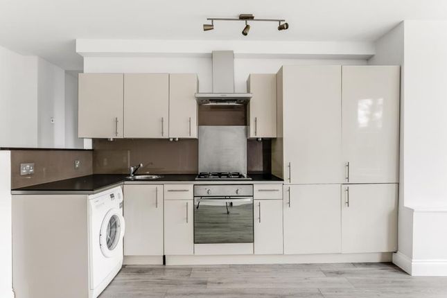 Flat to rent in Crescent Road, Crouch End