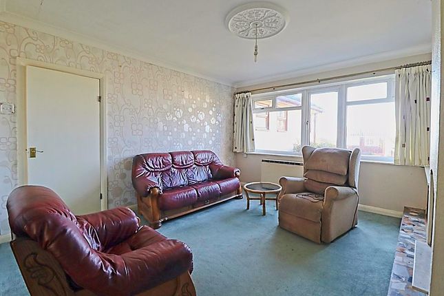 21, Kings Road, Benfleet photo 2