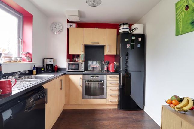 Flat to rent in Millicent Grove, Palmers Green