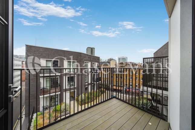 Flat for sale in 101 Cleveland Street, Fitzrovia