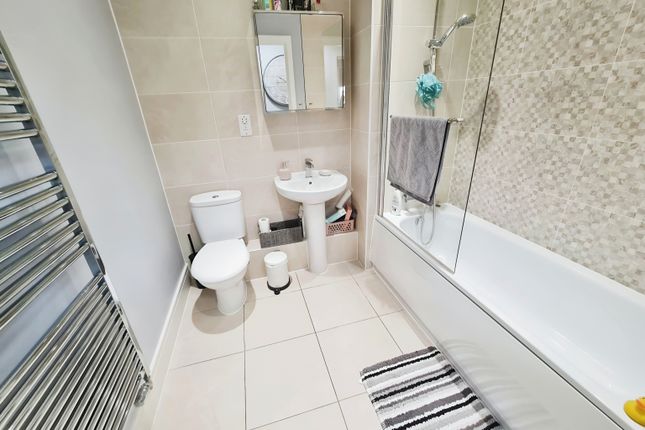 Flat for sale in Marquess Drive, Bletchley, Milton Keynes