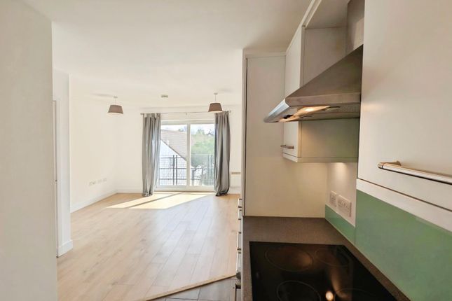 Flat 13, 526 Star Apartments, Fishponds Road, Bristol photo 2