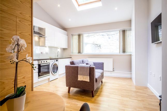 52 Bankfield Road, Huddersfield photo 3