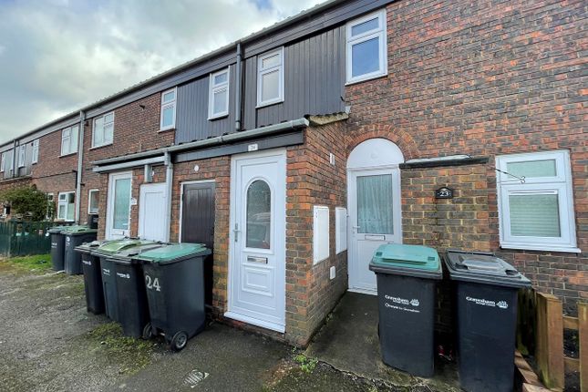 Maisonette for sale in Alfred Place, Northfleet, Gravesend