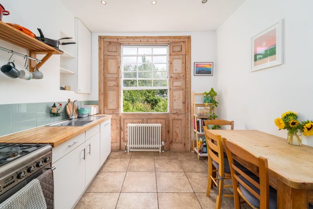 Flat A, 248, Caledonian Road, Islington photo 4