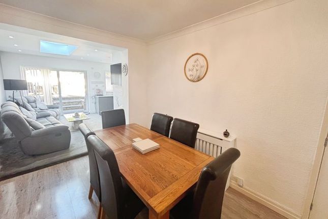 Dining &amp; Snug Areas