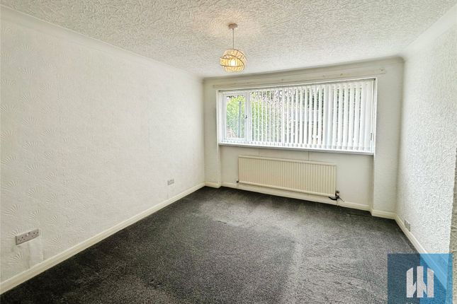 32, Belvoir Drive, Knottingley photo 4