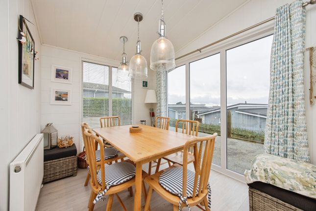 7 Gull Rocks 42' X 20',, Trevornick Holiday Park, Newquay photo 4