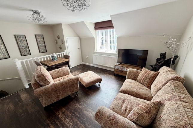 89, Mimosa Way, Paignton photo 2