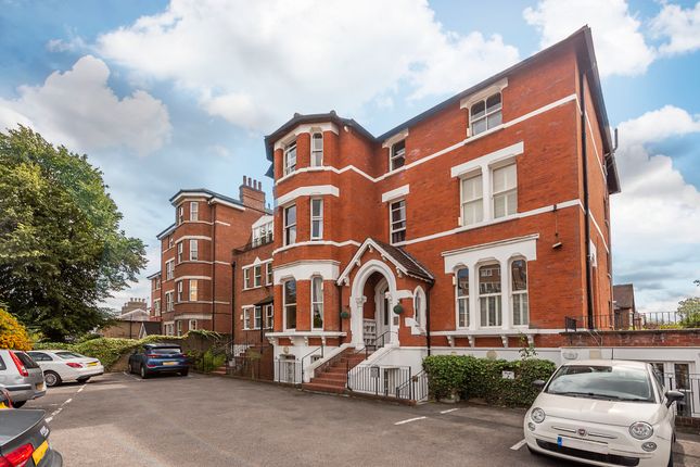 1-bed flat on Flat 11, 311, Upper Richmond Road, London, £425,000