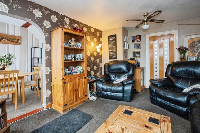 9, Ryefield Avenue, ILKESTON photo 4