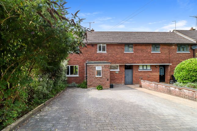 Thumbnail Terraced house for sale in Ladies Grove, St.Albans