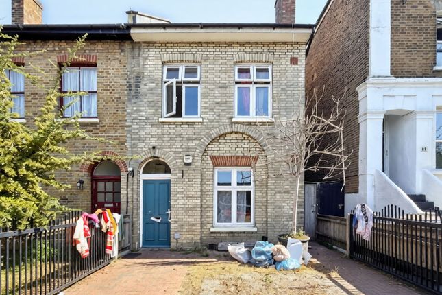 5-bed terraced on 63, Warner Road, London, £725,000
