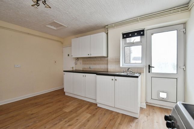 24, St. Davids Road, Ammanford photo 3