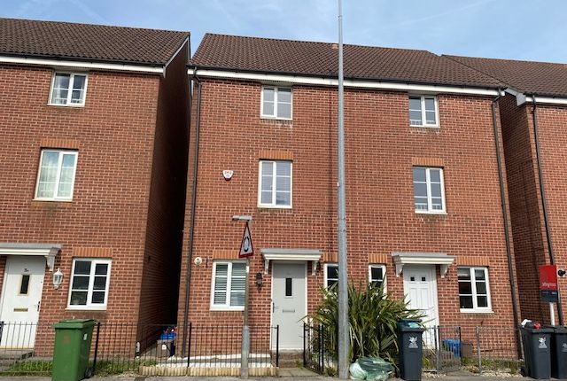 Thumbnail Property to rent in Matthysens Way, St Mellons, Cardiff