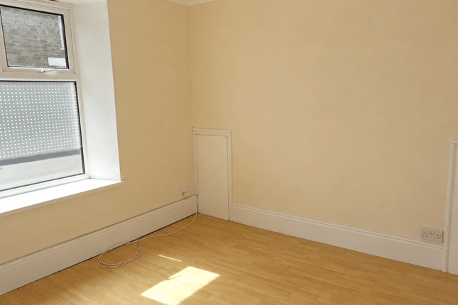 18, Wood Road, Treforest, Pontypridd photo 3