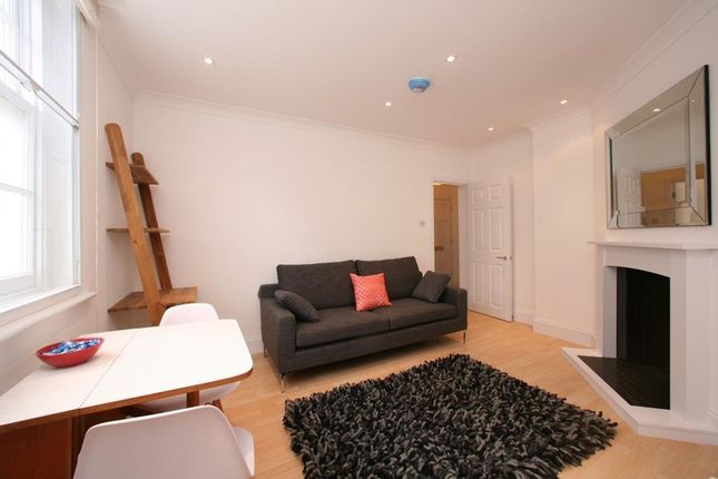 Flat 38, Sunbury House Swanfield Street, London photo 2