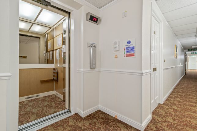 Flat 38, Queen Anne Court, Wilmslow photo 2