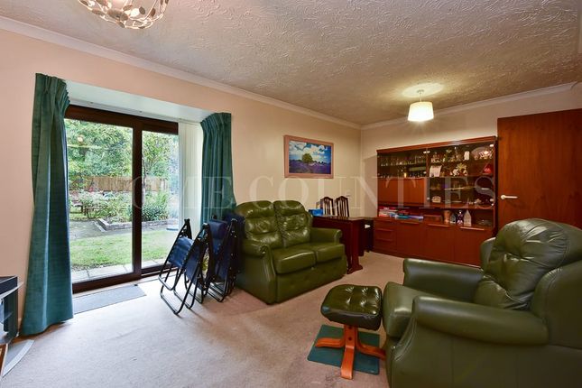 Hertford Mews, Billy Lows Lane, Potters Bar photo 4