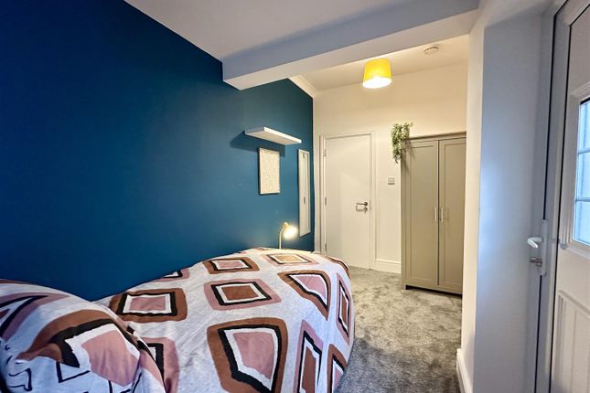 Room 2, 40, Berry Street, Burnley photo 4