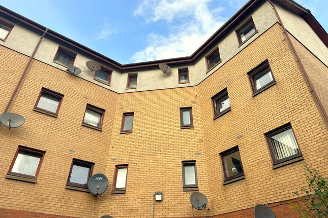 Thumbnail Flat to rent in Albion Gate, Paisley