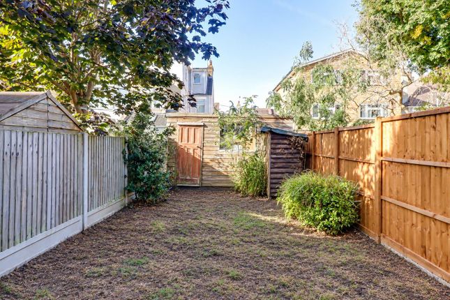 Leigham Court Drive, Leigh-on-Sea photo 3