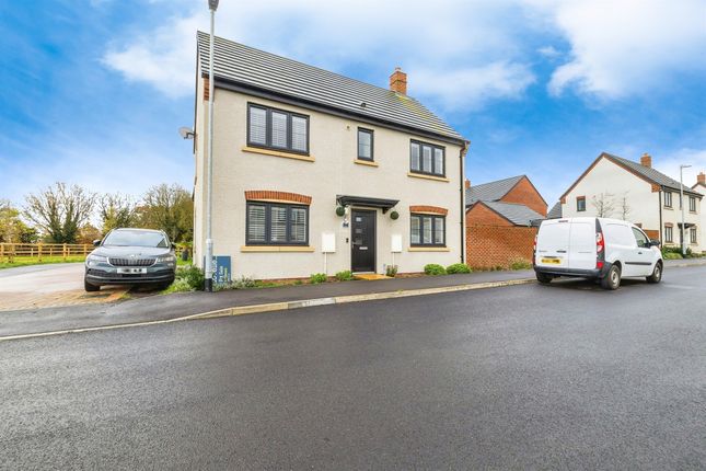 Thumbnail Detached house for sale in Brackenbury Road, Saxilby, Lincoln