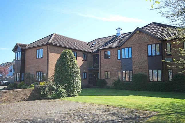 Thumbnail Flat to rent in Spinney Court, The Orchards, Sawbridgeworth