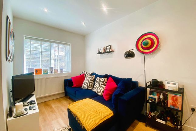 Thumbnail Terraced house to rent in Coliston Passage, London