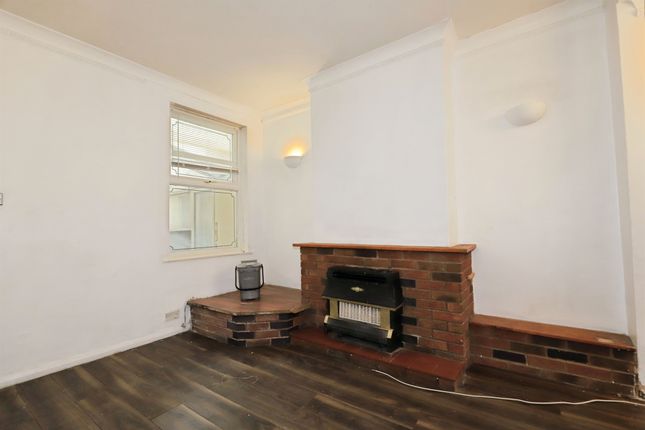 Prestwood Road, Wolverhampton photo 3