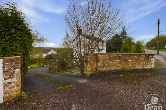 Ruspidge Road, Cinderford GL14, 2 bedroom detached house for sale ...