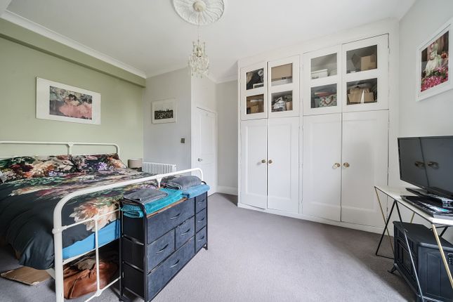 Flat for sale in Winchester Avenue, London