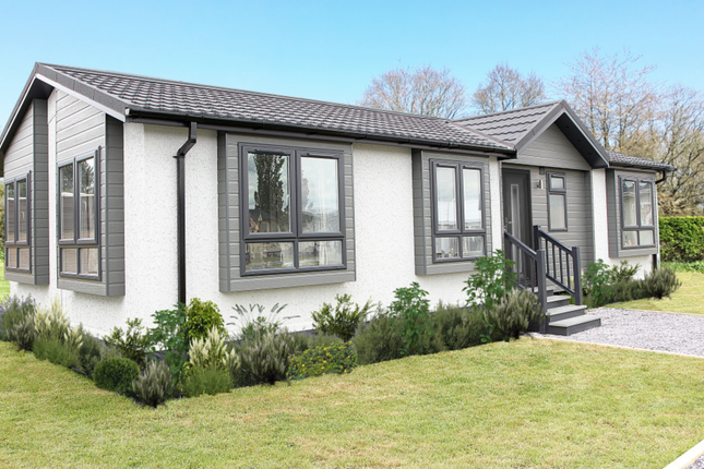 2-bed caravan on Bluebell Heights, Lewes, £259,950