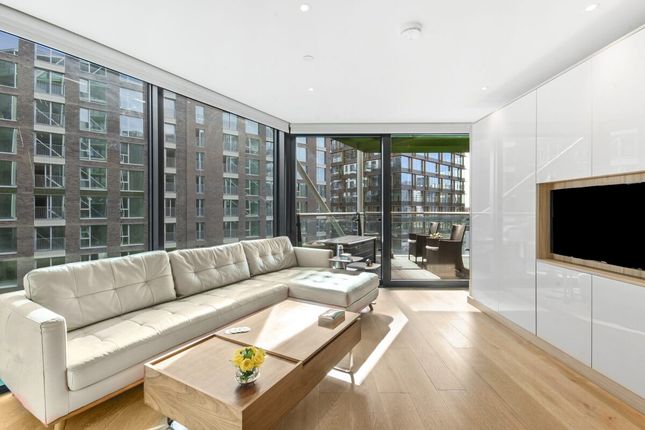 Flat for sale in Riverlight Quay, London