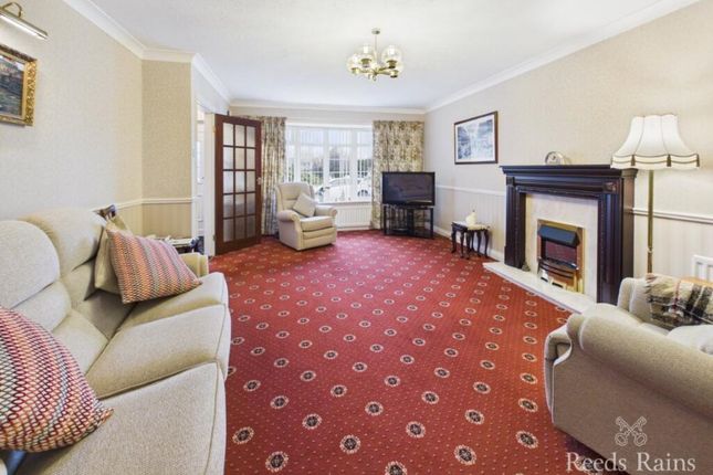 19 Eglinton Avenue, Guisborough photo 2