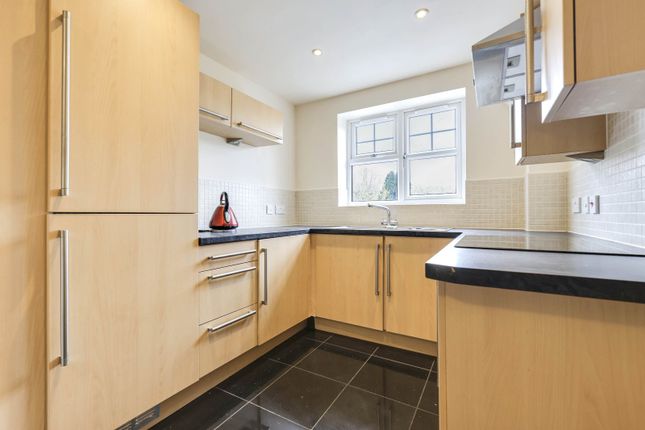 9, Stone Bridge Lea, 19, Farnley Crescent, West Yorkshire photo 4