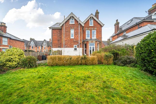 37, Albert Road, Ashford photo 2