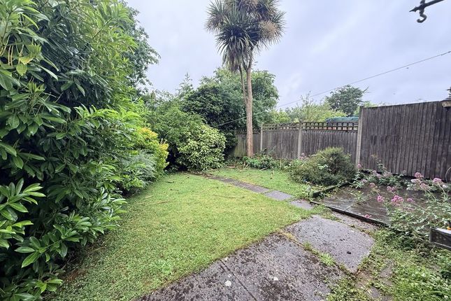97, Barnet Road, Potters Bar photo 3