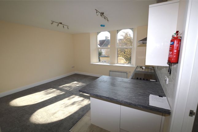 Flat 2, 18, Whitecross Road, North Somerset photo 3
