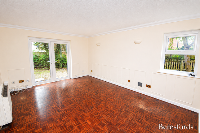173, Pollards Green, Chelmsford photo 2