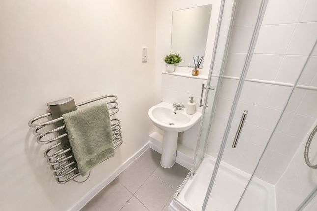 1, Dudley Place, Staines-upon-Thames photo 4