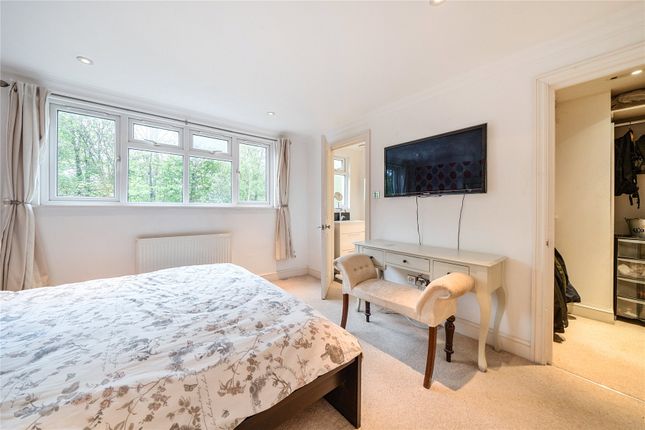 Flat for sale in Babbacombe Road, Bromley