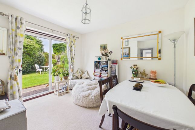 Windrush Cottage, 3, Howard Crescent, Buckinghamshire photo 4